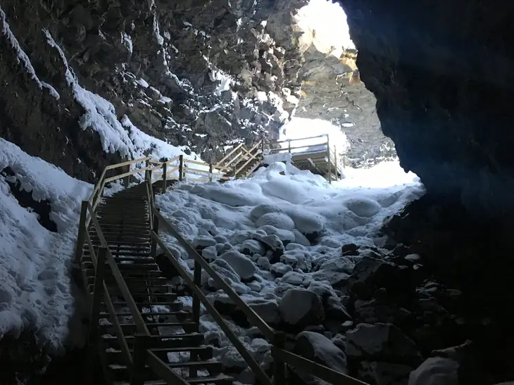 Viðgelmir Lava Cave