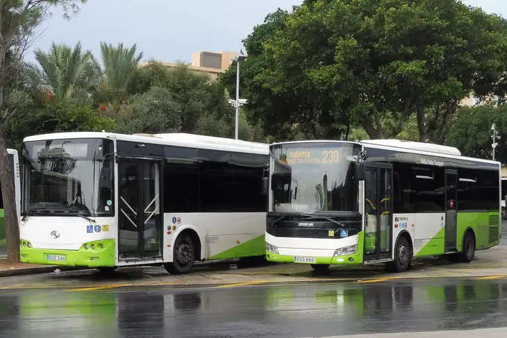 Buses in Malta