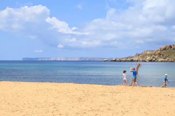 Ġnejna Bay